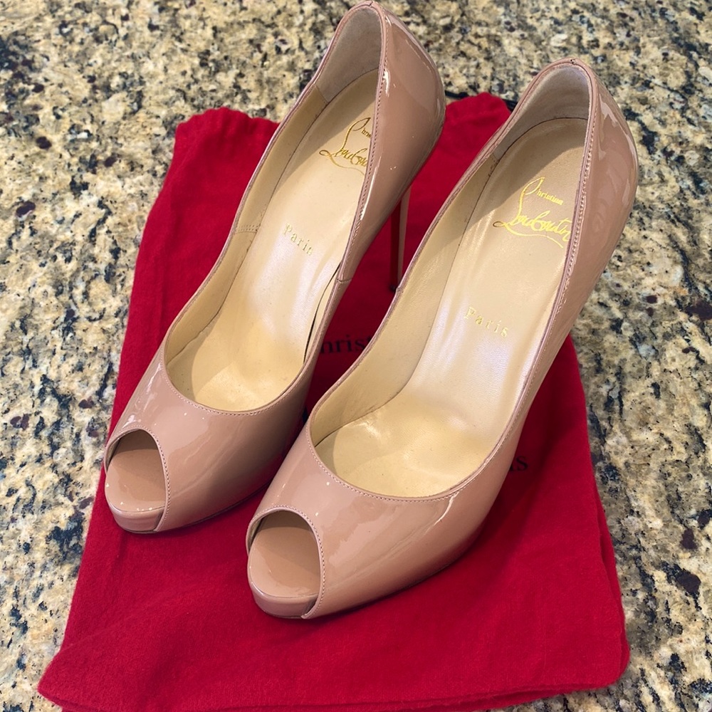 Christian Louboutin Peep toe nude patent heels size 39